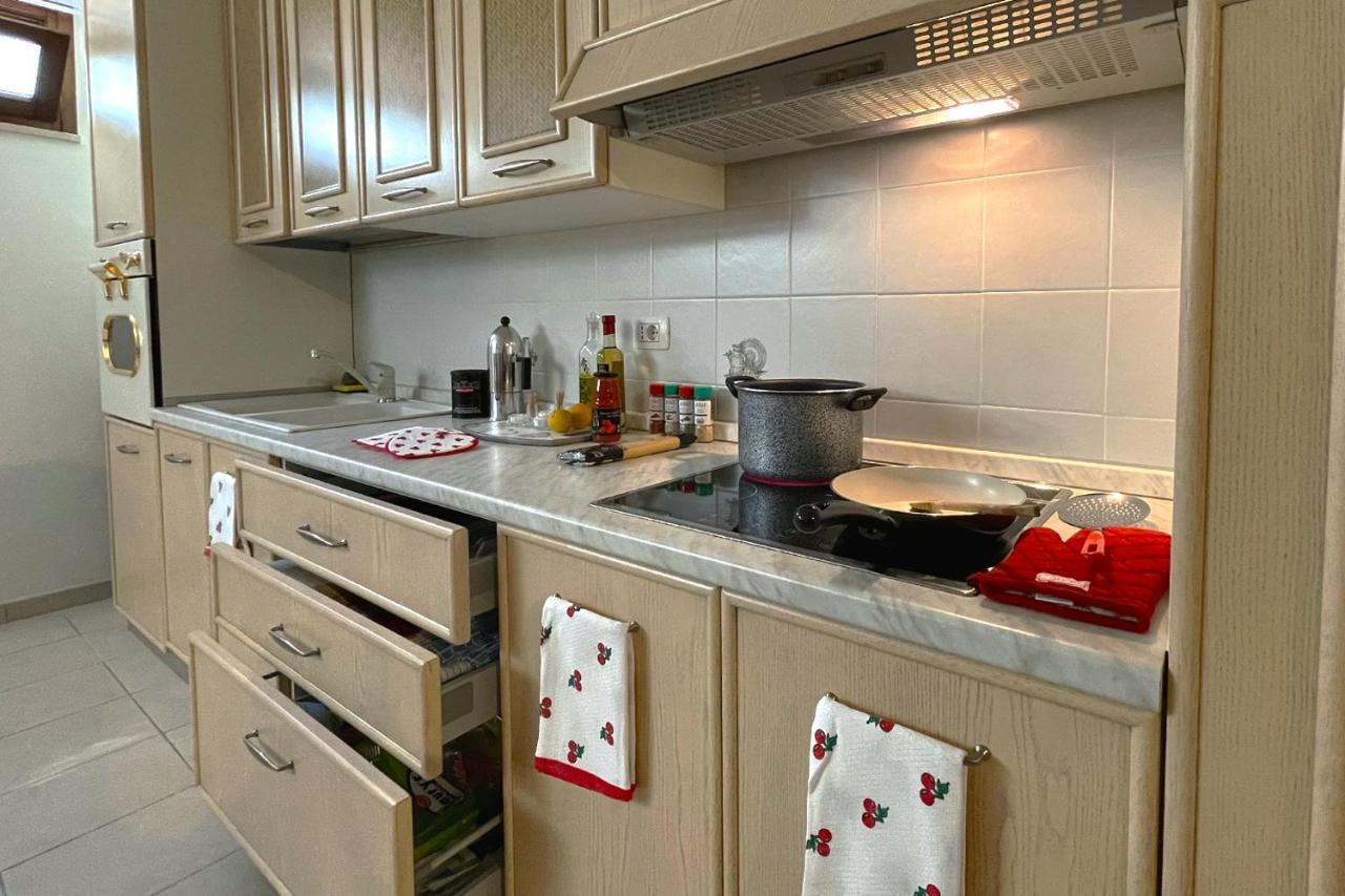 Aristanis Home Vacation Apartment Oristano Kültér fotó