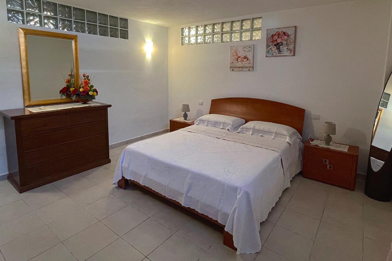 Aristanis Home Vacation Apartment Oristano Kültér fotó