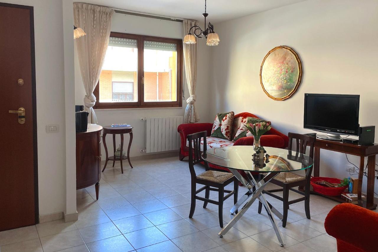 Aristanis Home Vacation Apartment Oristano Kültér fotó