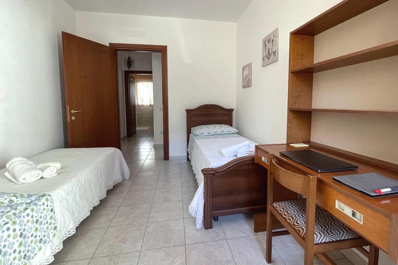 Aristanis Home Vacation Apartment Oristano Kültér fotó