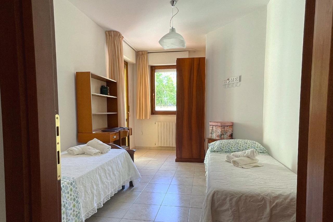 Aristanis Home Vacation Apartment Oristano Kültér fotó